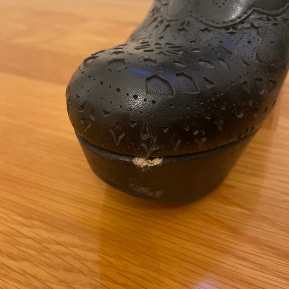 Vera Wang Lavender high heal clog boot. - Picture 6 of 6